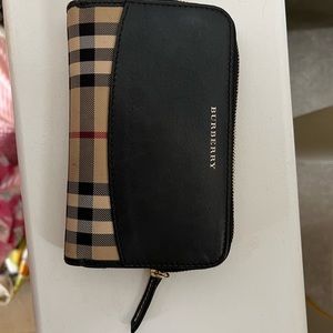 Burberry long zip around wallet